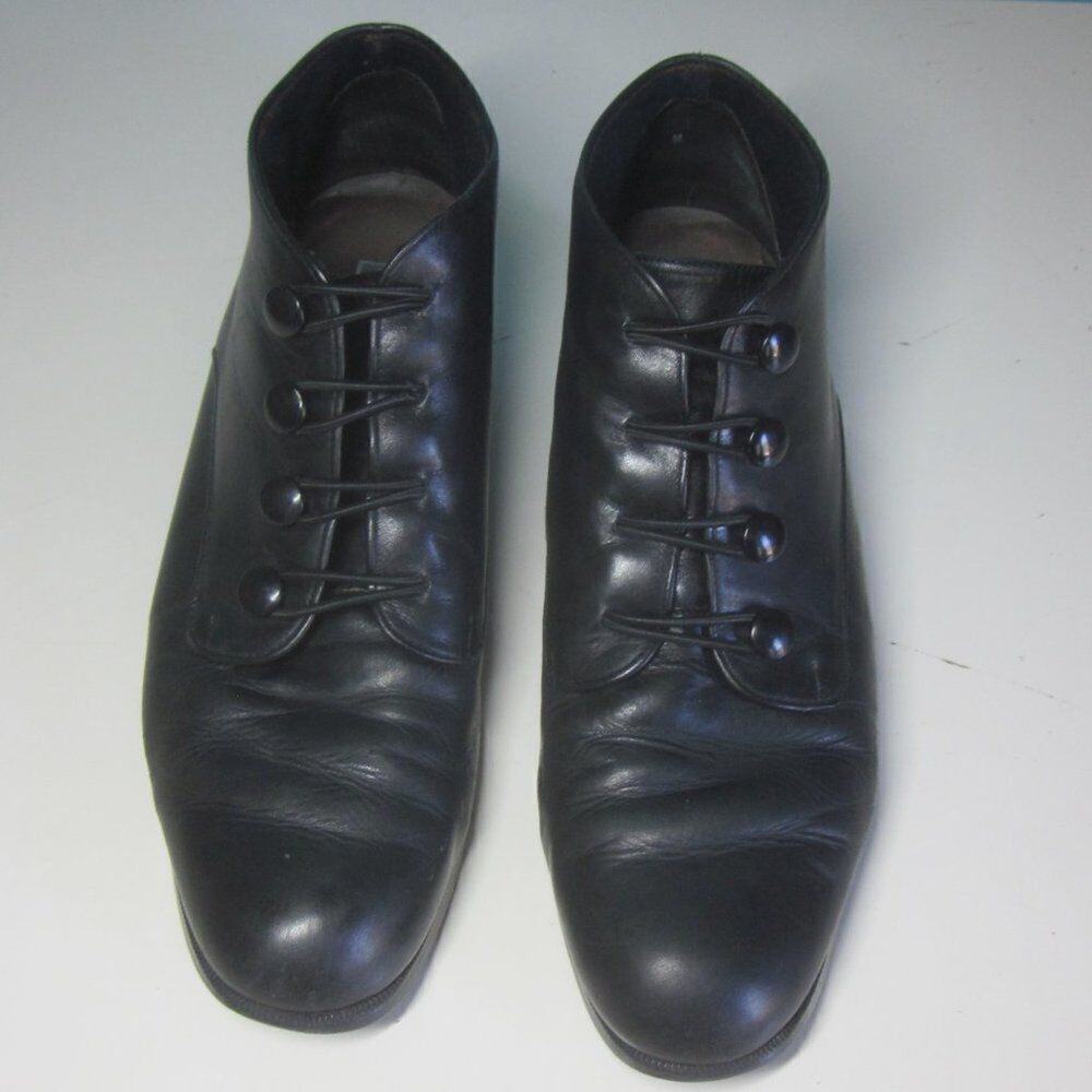 Munro American Womens Black Leather Booties Size 7M